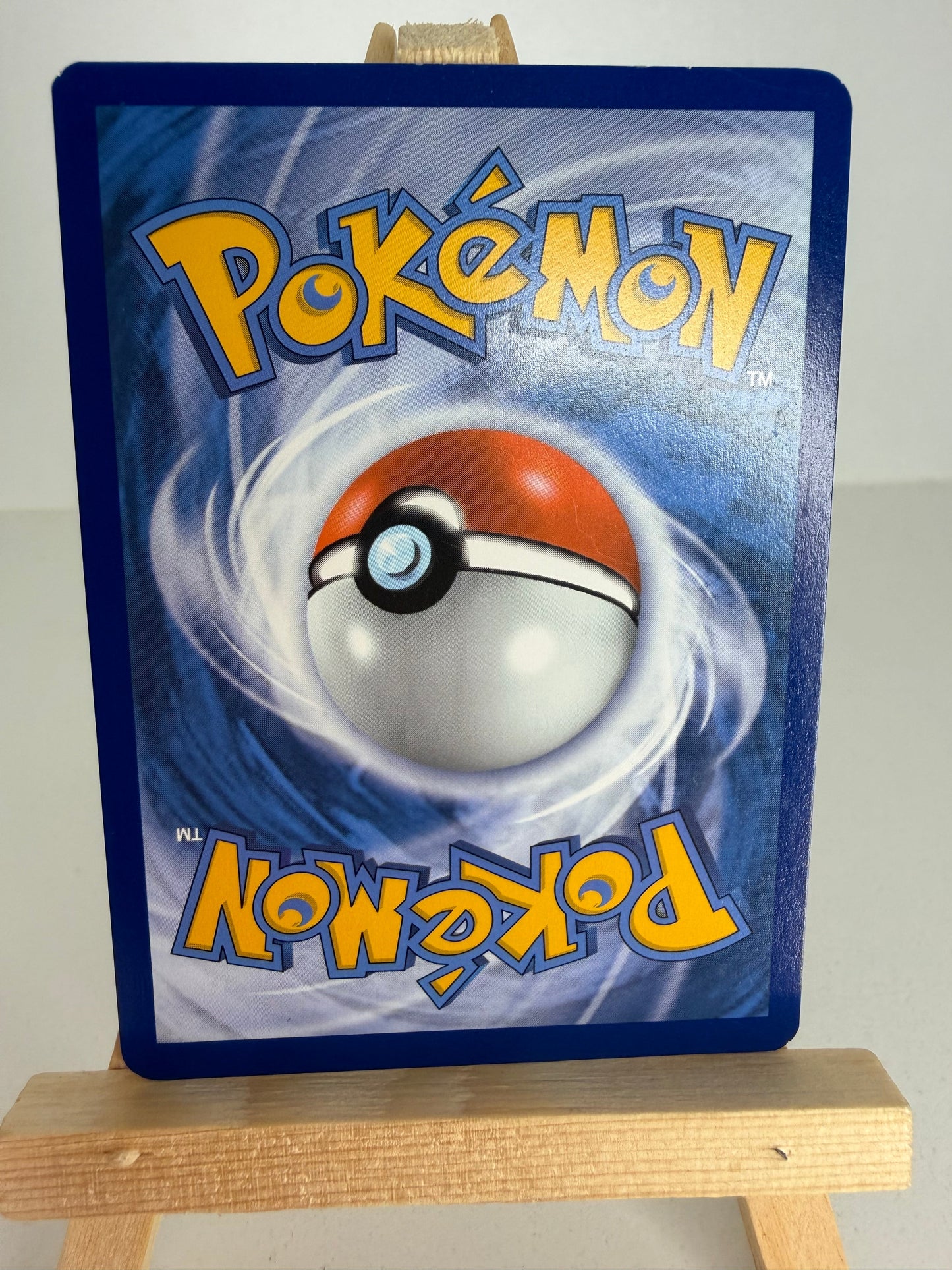 Poké Ball Reverse lageekeriedeju