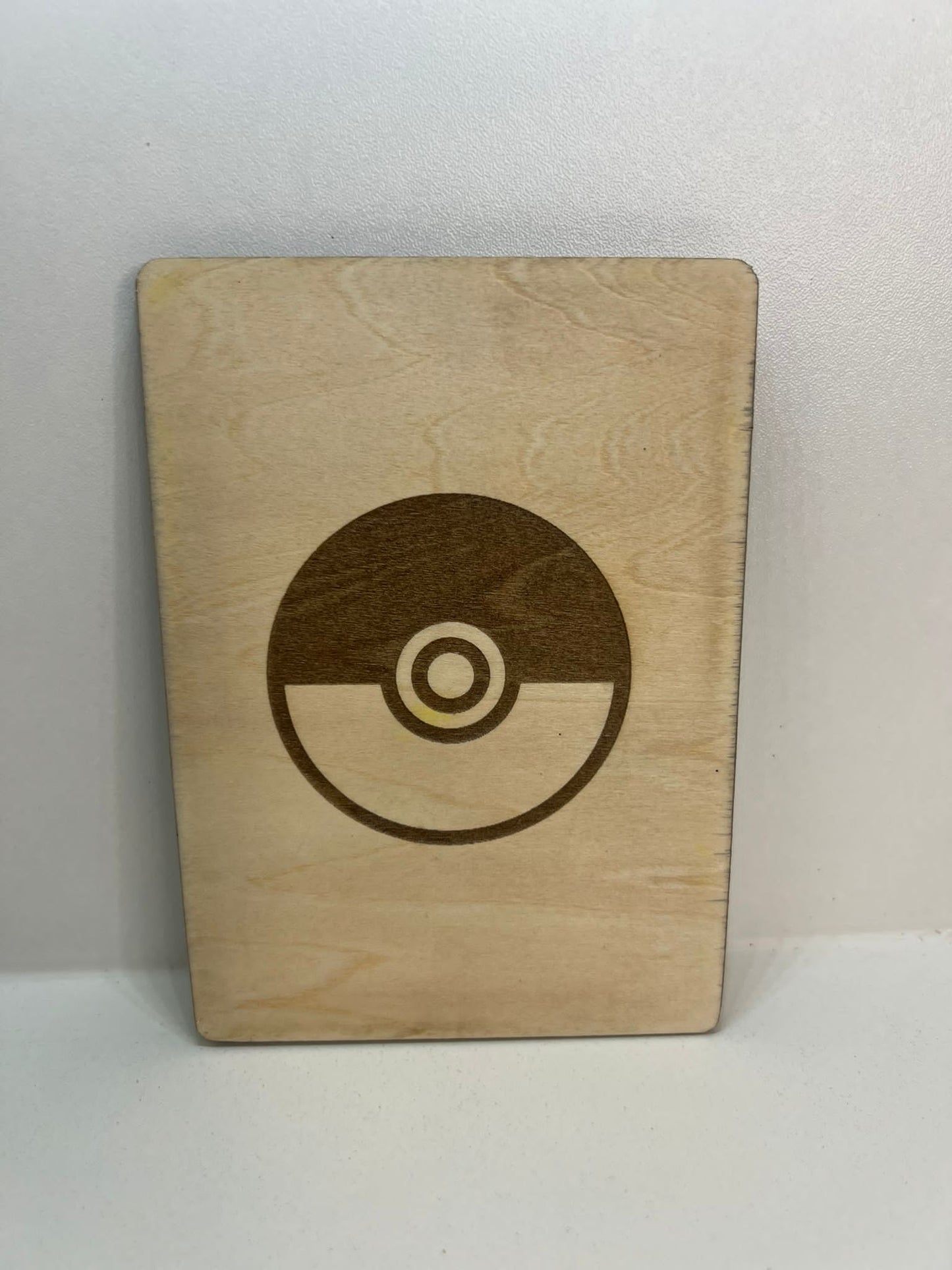 Carte en bois - Pokémon - Pikachu