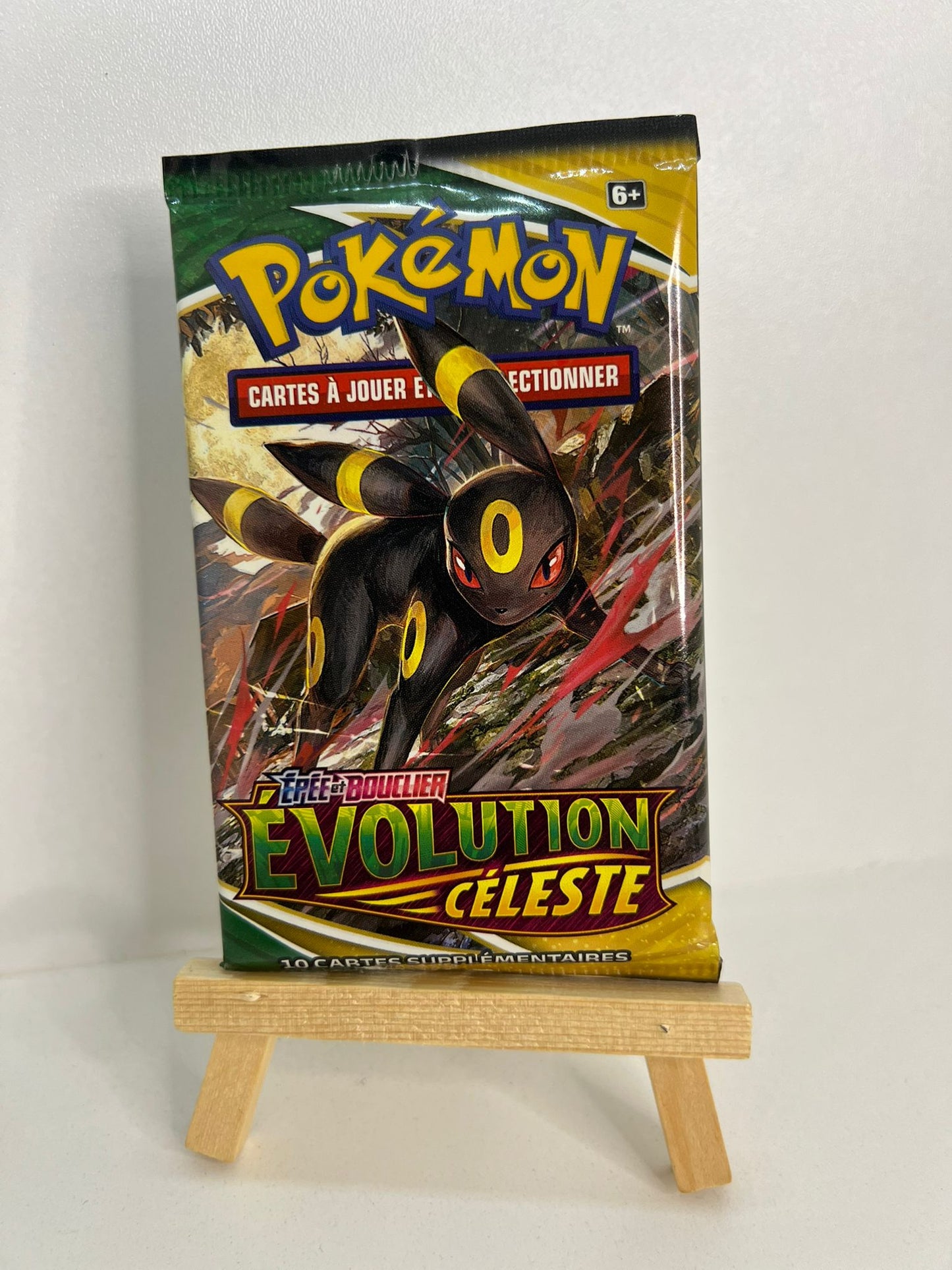 Booster Evolution Céleste - illustration Noctali